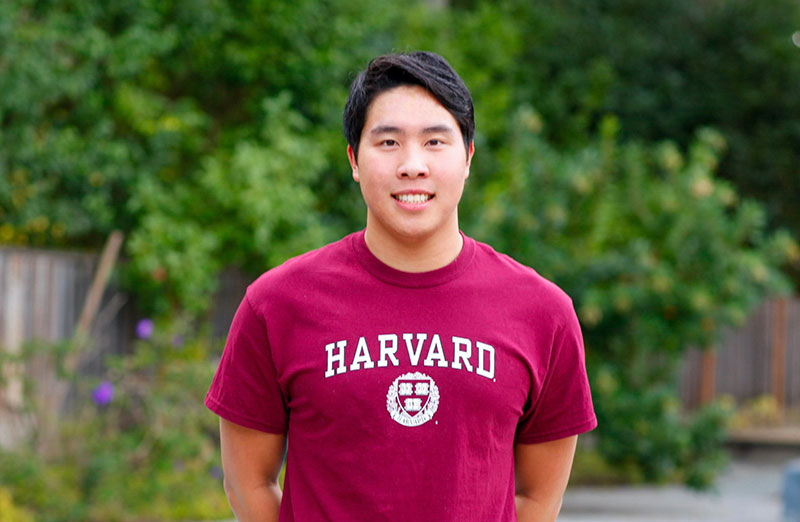 Senior Chung Commits to Swim for Harvard