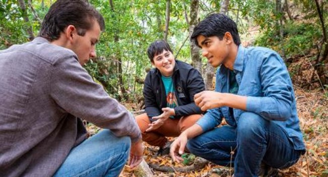 Jain '22 Helps Discover Two New Scorpion Species 