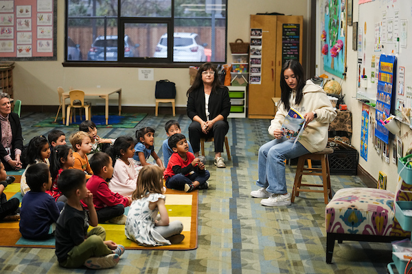 Sophomore Keira Chang Reads to TK